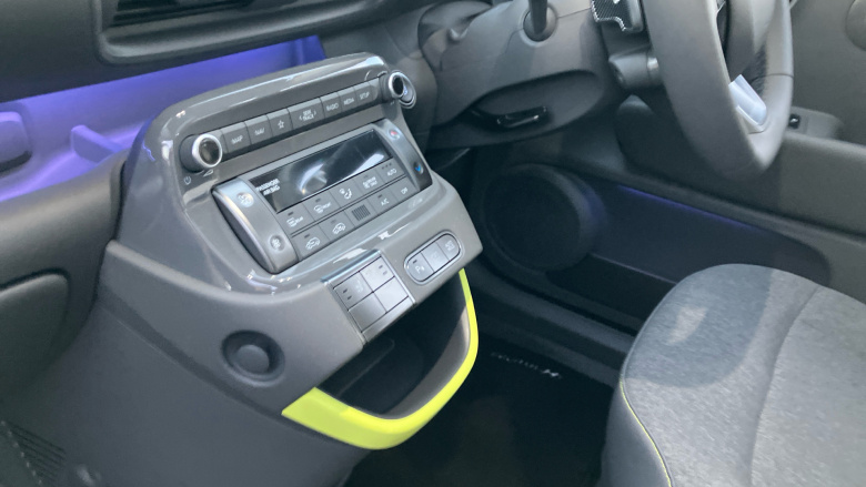 Hyundai INSTER 85kW Cross 49kWh 5dr Auto Electric Hatchback